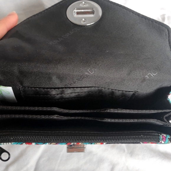 Vera Bradley wristlet/ wallet - Picture 4 of 5